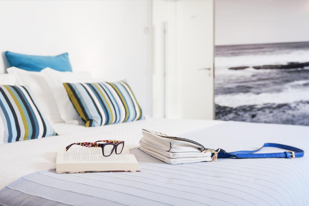 Beachouse - Surf, Bed & Breakfast Ericeira Ruang foto