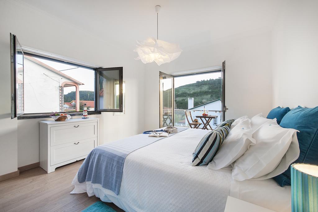 Beachouse - Surf, Bed & Breakfast Ericeira Ruang foto