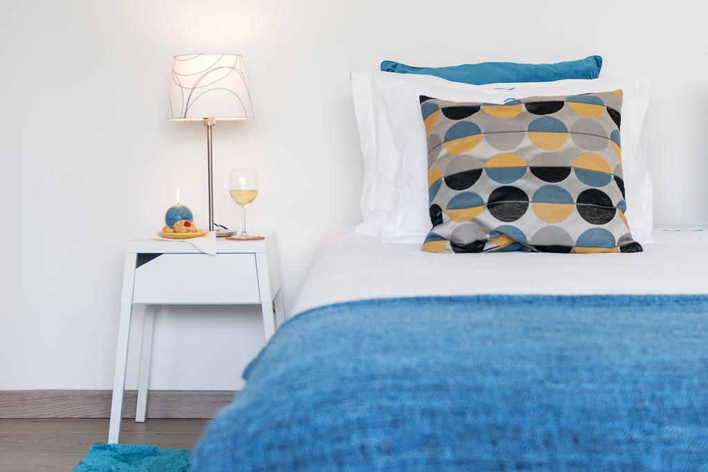 Beachouse - Surf, Bed & Breakfast Ericeira Ruang foto