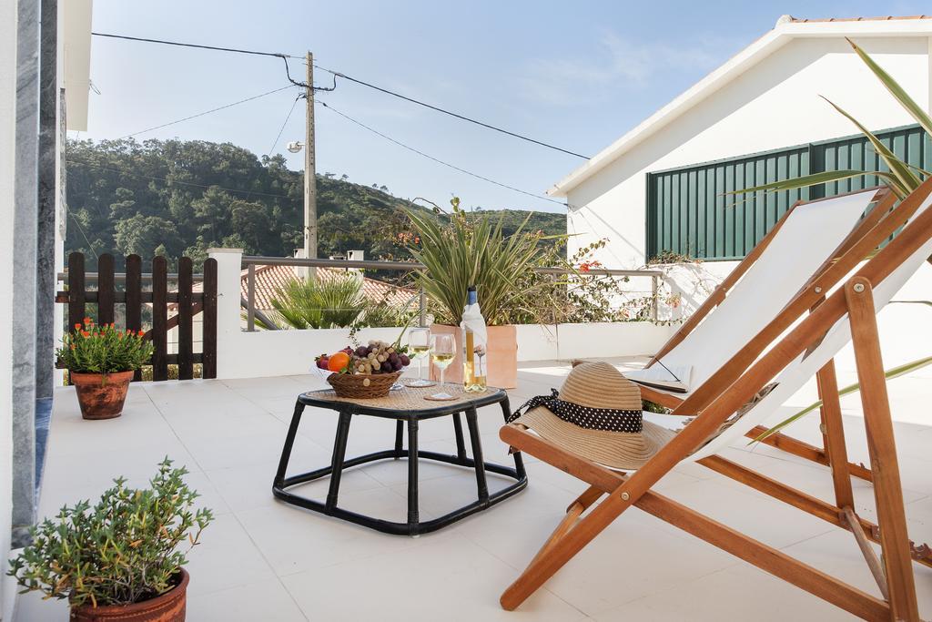 Beachouse - Surf, Bed & Breakfast Ericeira Ruang foto