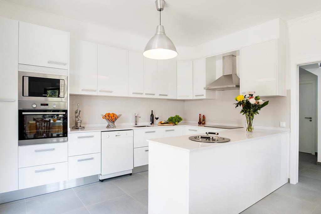 Beachouse - Surf, Bed & Breakfast Ericeira Bagian luar foto