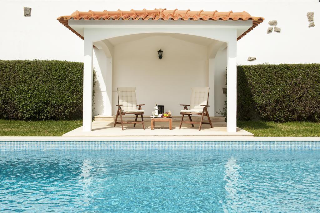 Beachouse - Surf, Bed & Breakfast Ericeira Bagian luar foto