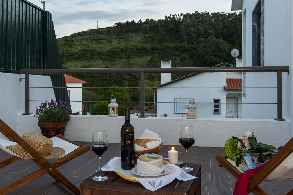 Beachouse - Surf, Bed & Breakfast Ericeira Ruang foto