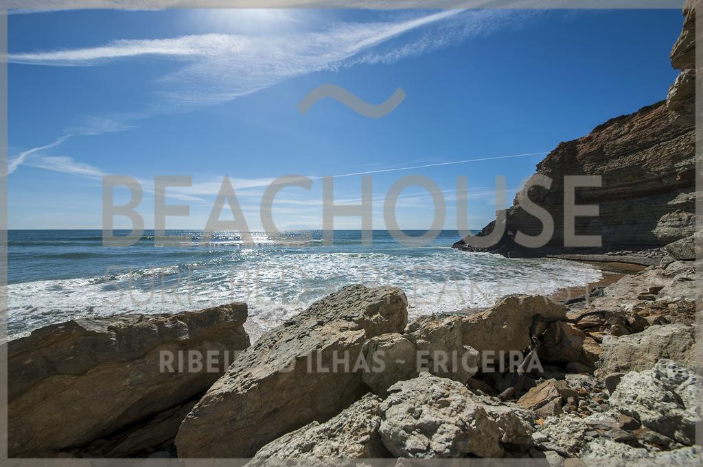 Beachouse - Surf, Bed & Breakfast Ericeira Bagian luar foto